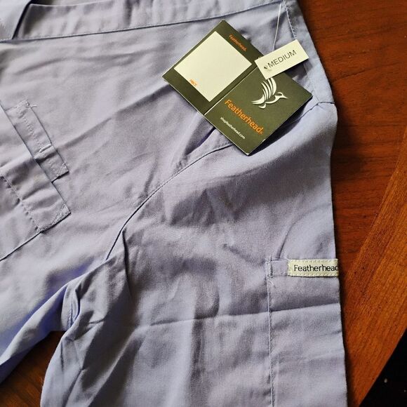 Featherhead Scrubs Top - Size: Medium   (1169) - Picture 3 of 5